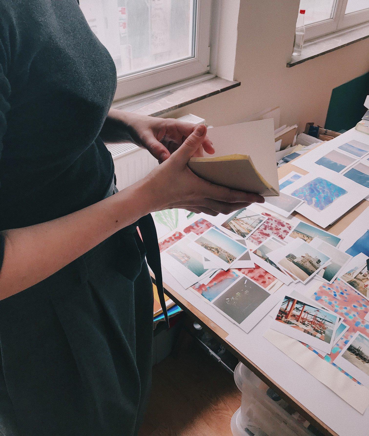 Cécile Barraud de Lagerie dans son atelier