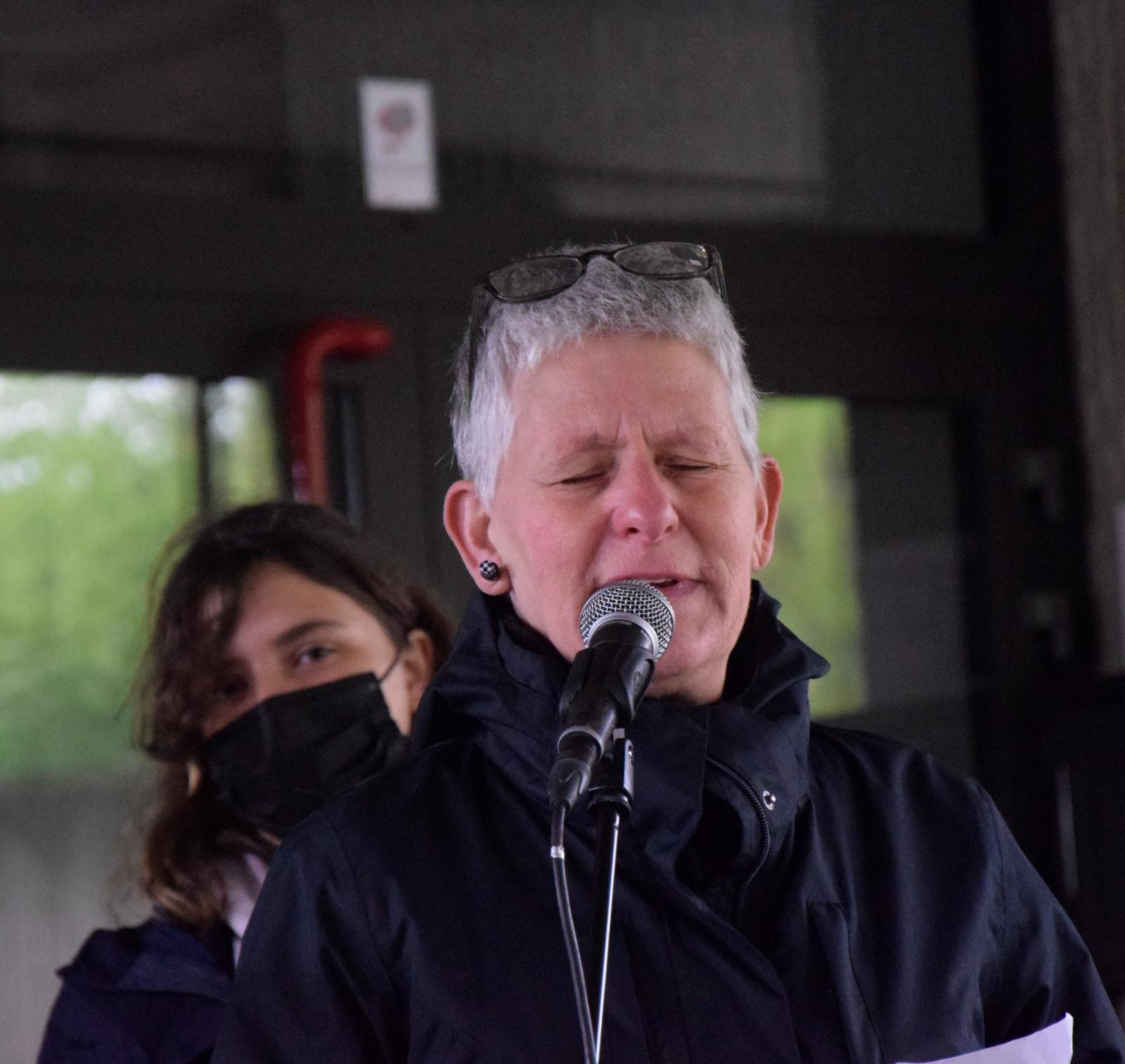 Lecture publique le 22 mai pour l'événement "Avec Louise Michel". Photo : Christian Léonet.