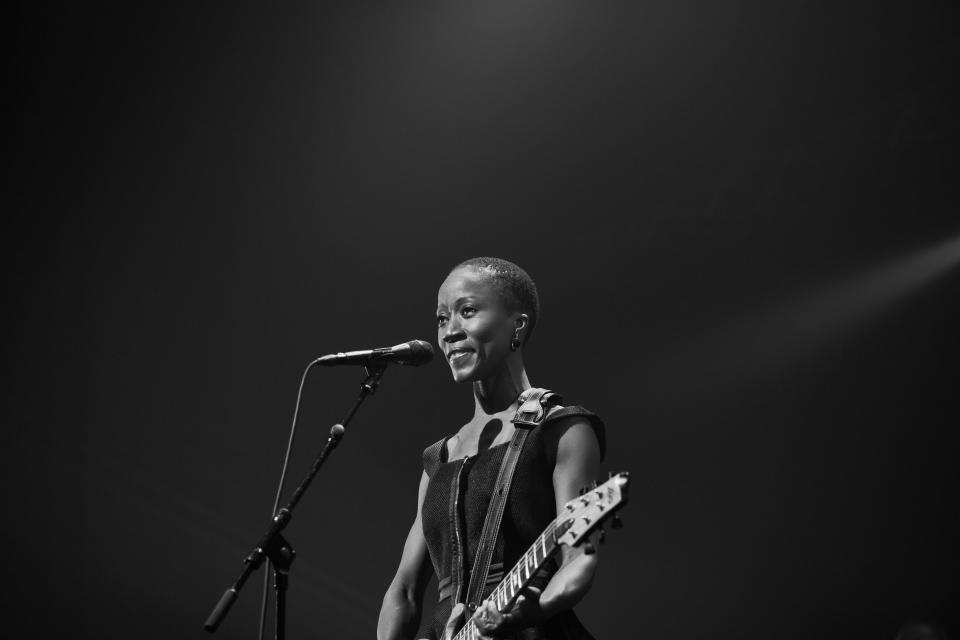 Rokia Traoré. Crédit photo : Julien Hayard.